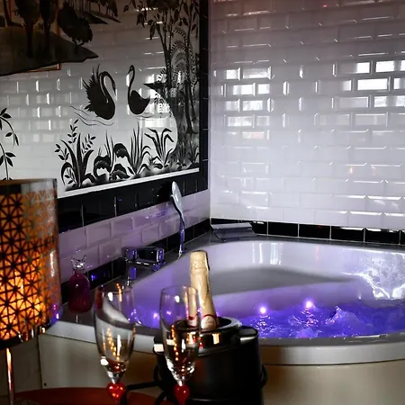 Romantique Avec Jacuzzi Et Terrasse Apartamento